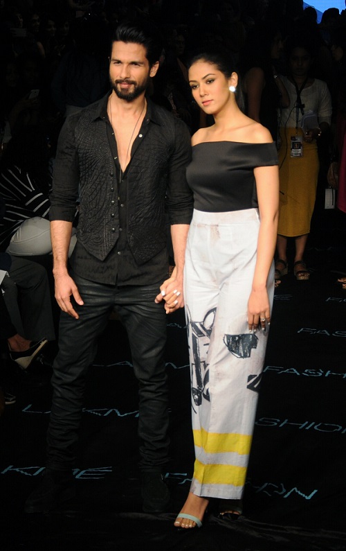 Shahid Kapoor With Wife Meera Rajput At Lakme Fashion Week ...