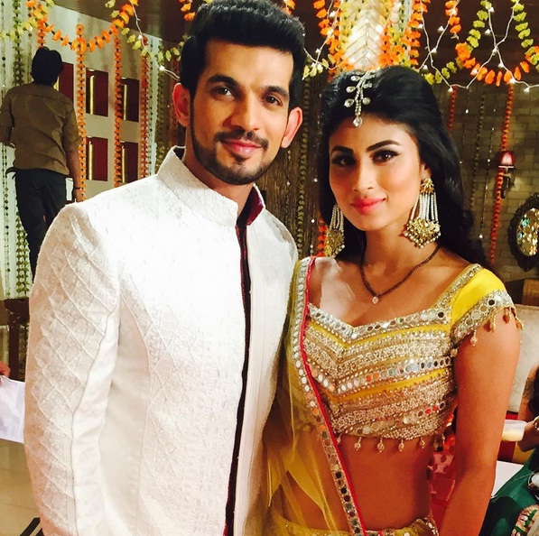 Arjun Bijlani And Mouni Roy Of Naagin